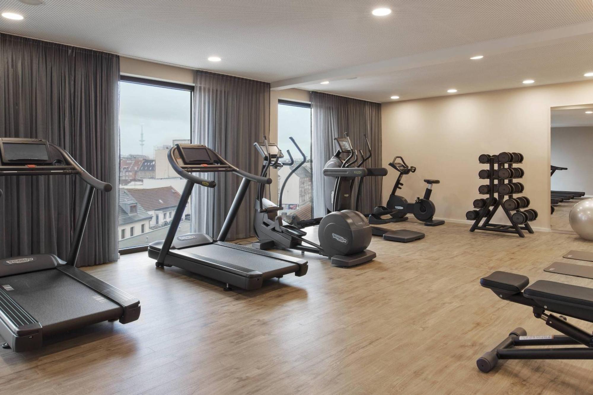 Courtyard By Marriott Hamburg City Экстерьер фото