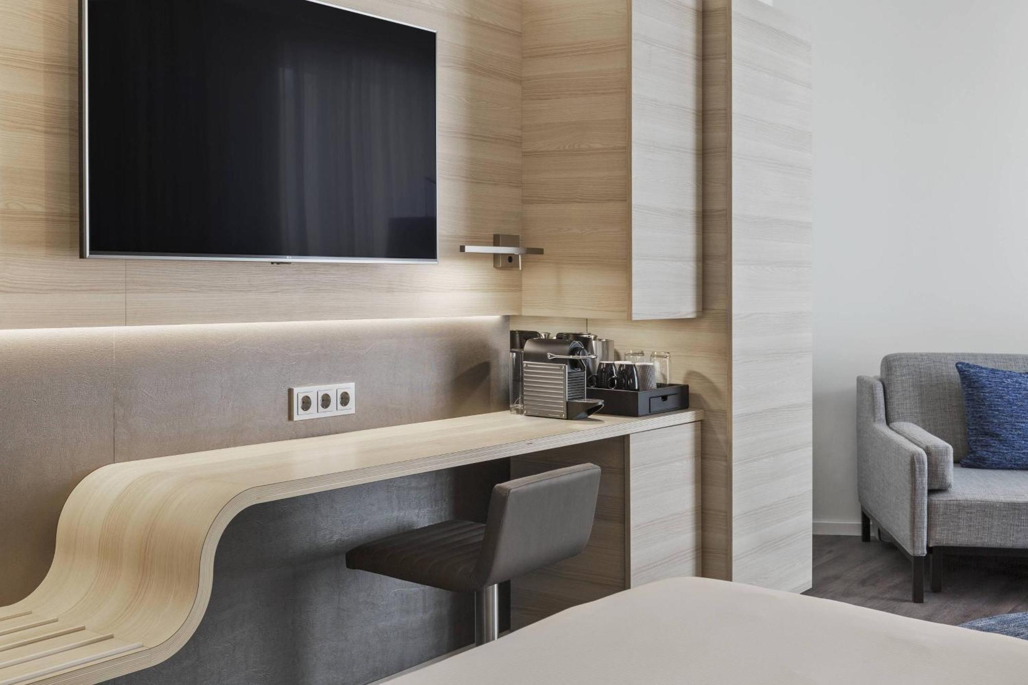 Courtyard By Marriott Hamburg City Экстерьер фото